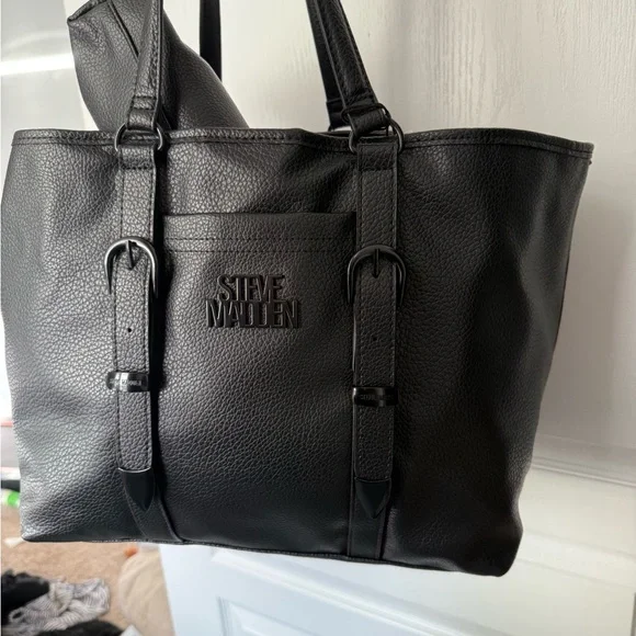 Steve Madden Black Tote Bag - Picture 9 of 9
